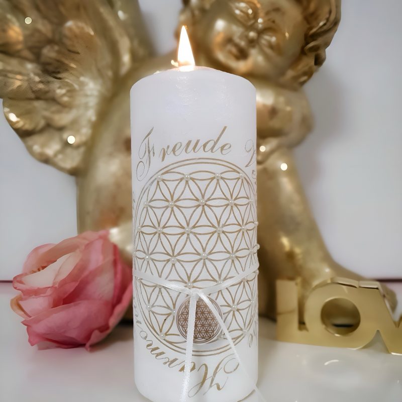 Geweihte Kerze "Verbinde Dich mit dem schützenden und universellen Licht „Flower of LIFE“– Göttlicher Segen & Lichtkraft (Weiß · Gold)
